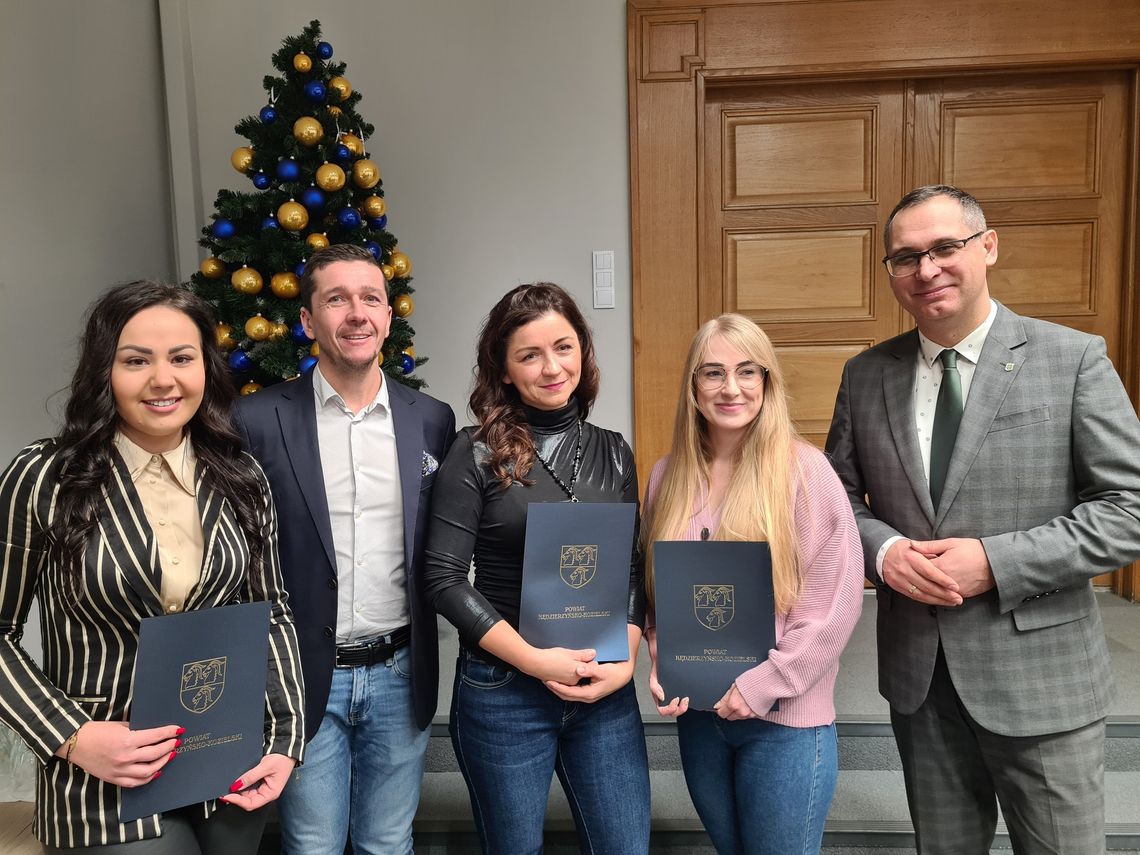 Poznaliśmy laureatki konkursu na najpiękniejszą choinkę