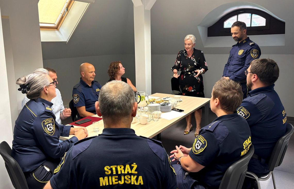 Prezydent Sabina Nowosielska odwiedziła strażników miejskich w dniu ich święta. ZDJĘCIA