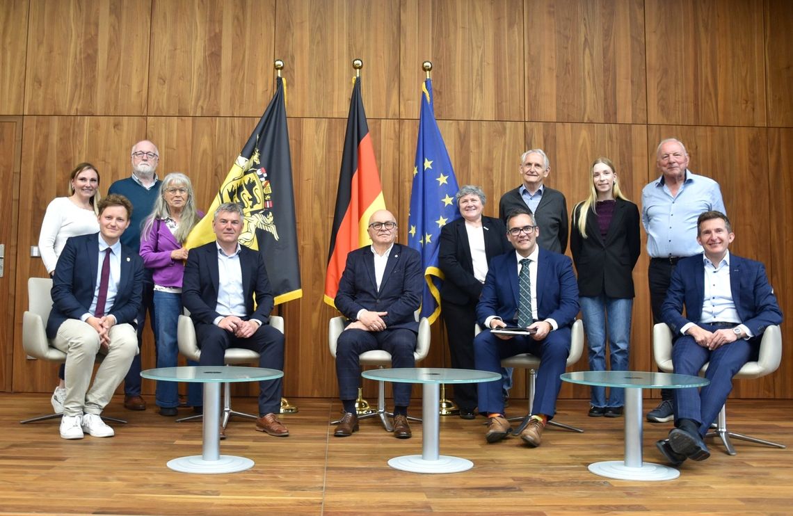 Przedstawiciele powiatu kędzierzyńsko-kozielskiego z wizytą studyjną w Brukseli. ZDJĘCIA Przedstawiciele powiatu kędzierzyńsko-kozielskiego z wizytą studyjną w Brukseli. ZDJĘCIA