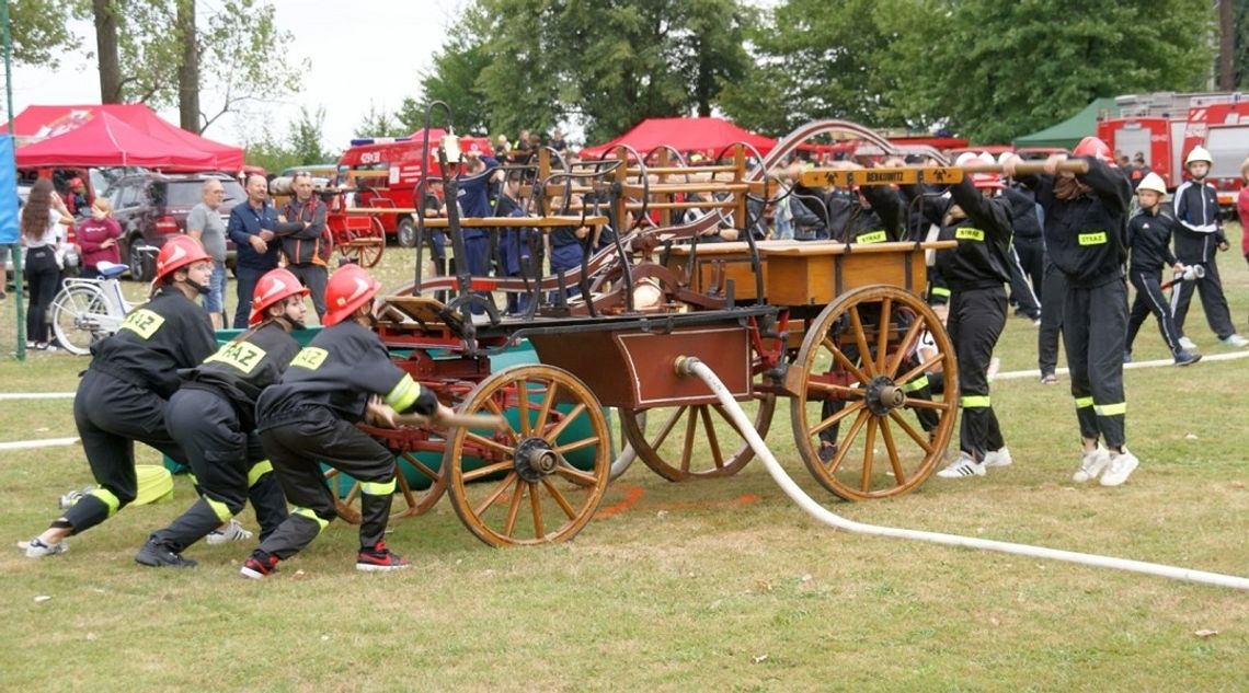 Regionalne zawody sikawek konnych w Pokrzywnicy Regionalne zawody sikawek konnych w Pokrzywnicy