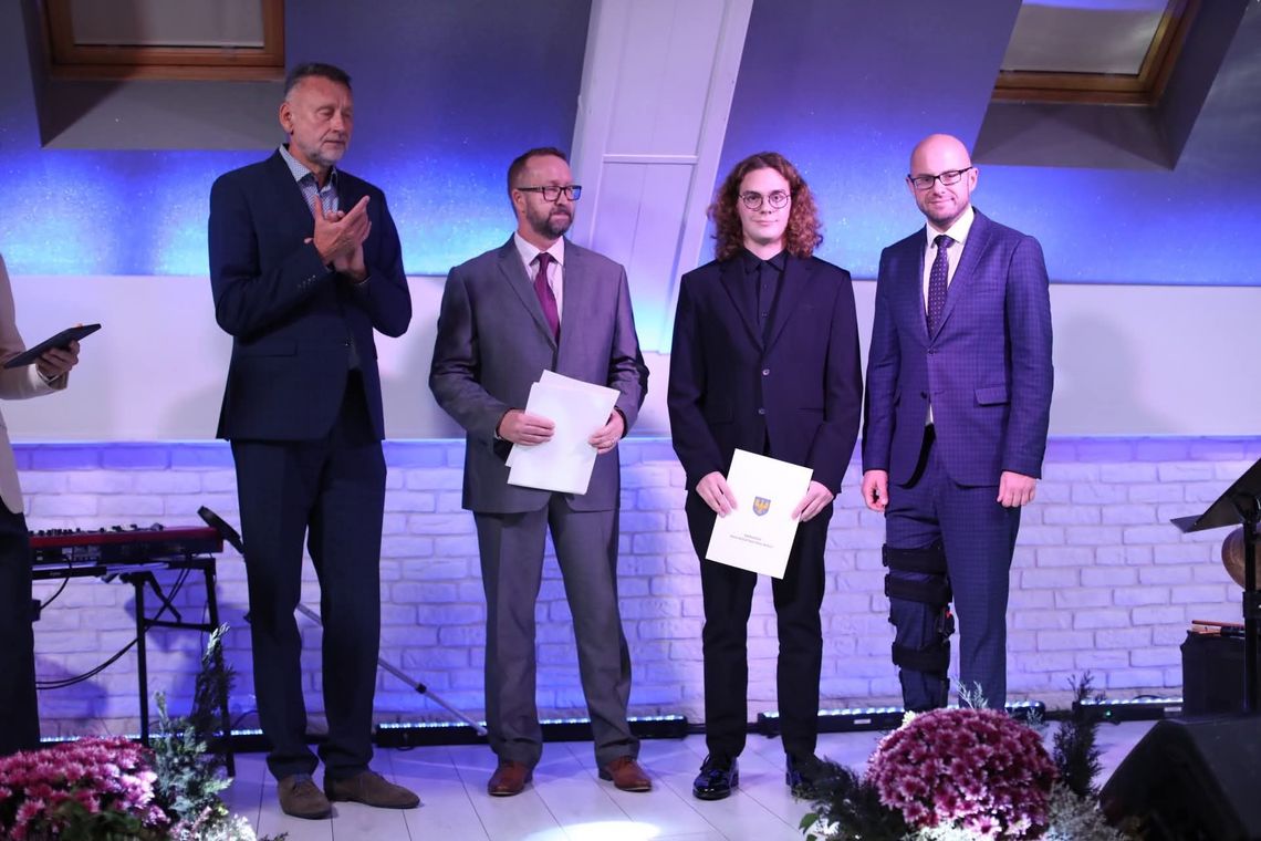 Reprezentanci MUKS WOPR Kędzierzyn-Koźle uhonorowani Nagrodami Marszałka Województwa Opolskiego