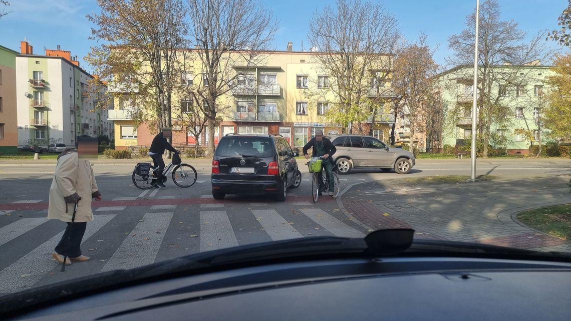 Rowerzyści wciąż nie wiedzą, gdzie i kiedy mają pierwszeństwo Rowerzyści wciąż nie wiedzą, gdzie i kiedy mają pierwszeństwo