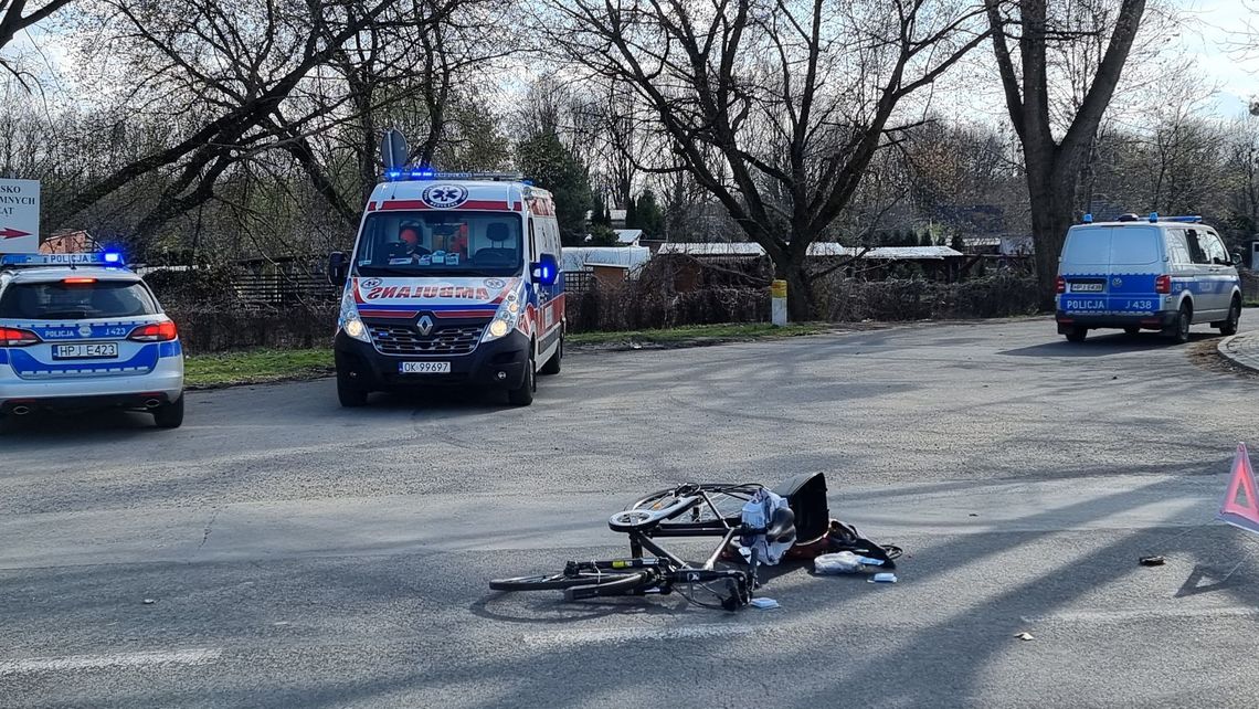 Rowerzysta ze złamaną nogą trafił do szpitala