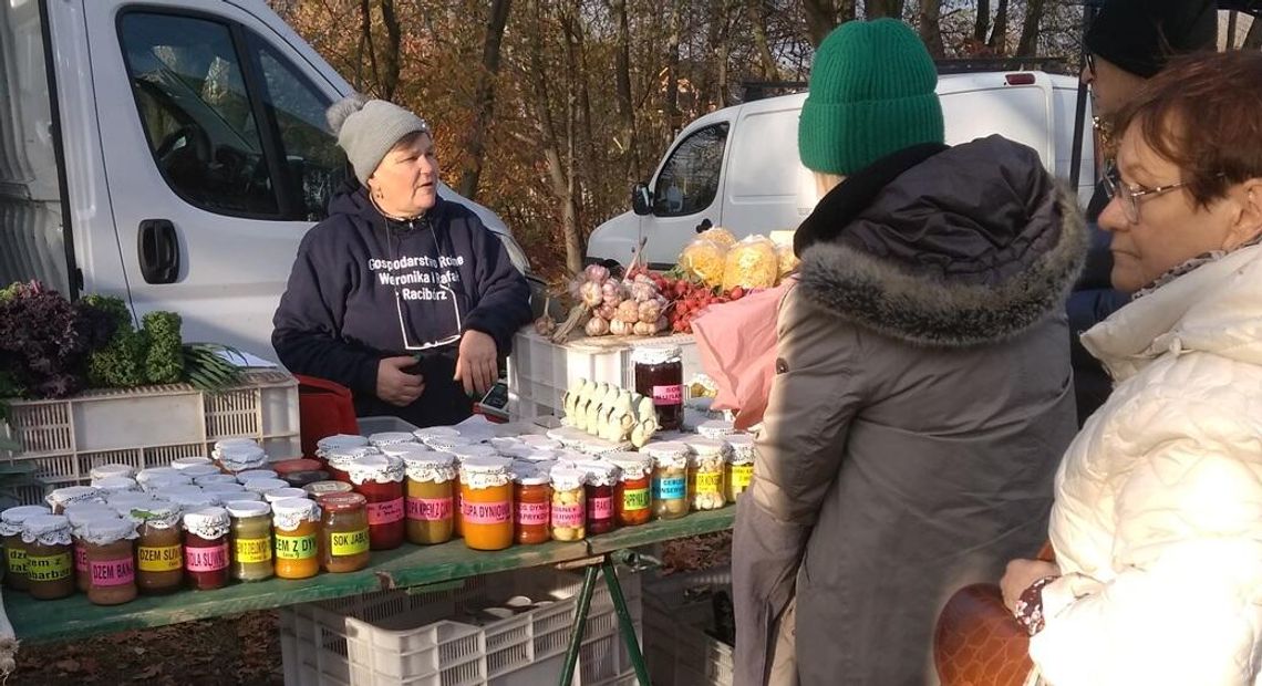 Rzemieślniczy smak i regionalne produkty na "Straganku" obok Domu Kultury "Chemik"