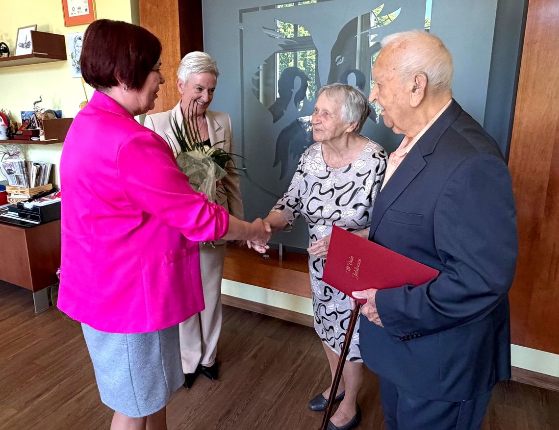 Są już razem ponad 70 lat! Dwa małżeństwa z Kędzierzyna-Koźla świętują "Kamienne Gody". ZDJĘCIA