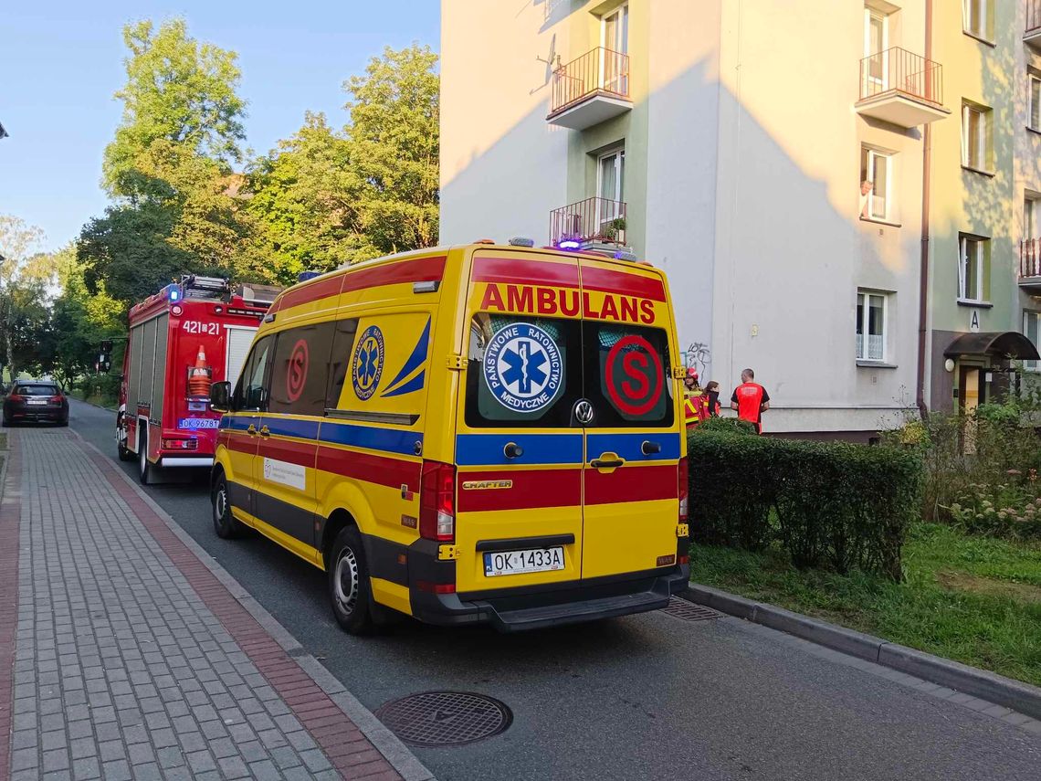 Seniorka wymagała pomocy. Interweniowały wszystkie służby Seniorka wymagała pomocy. Interweniowały wszystkie służby
