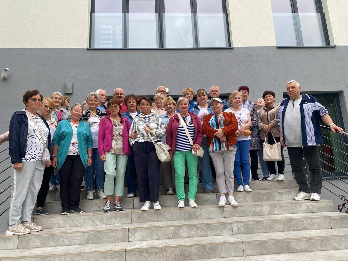 Seniorzy podróżnicy nad Bałtykiem i w Chorwacji. ZDJĘCIA