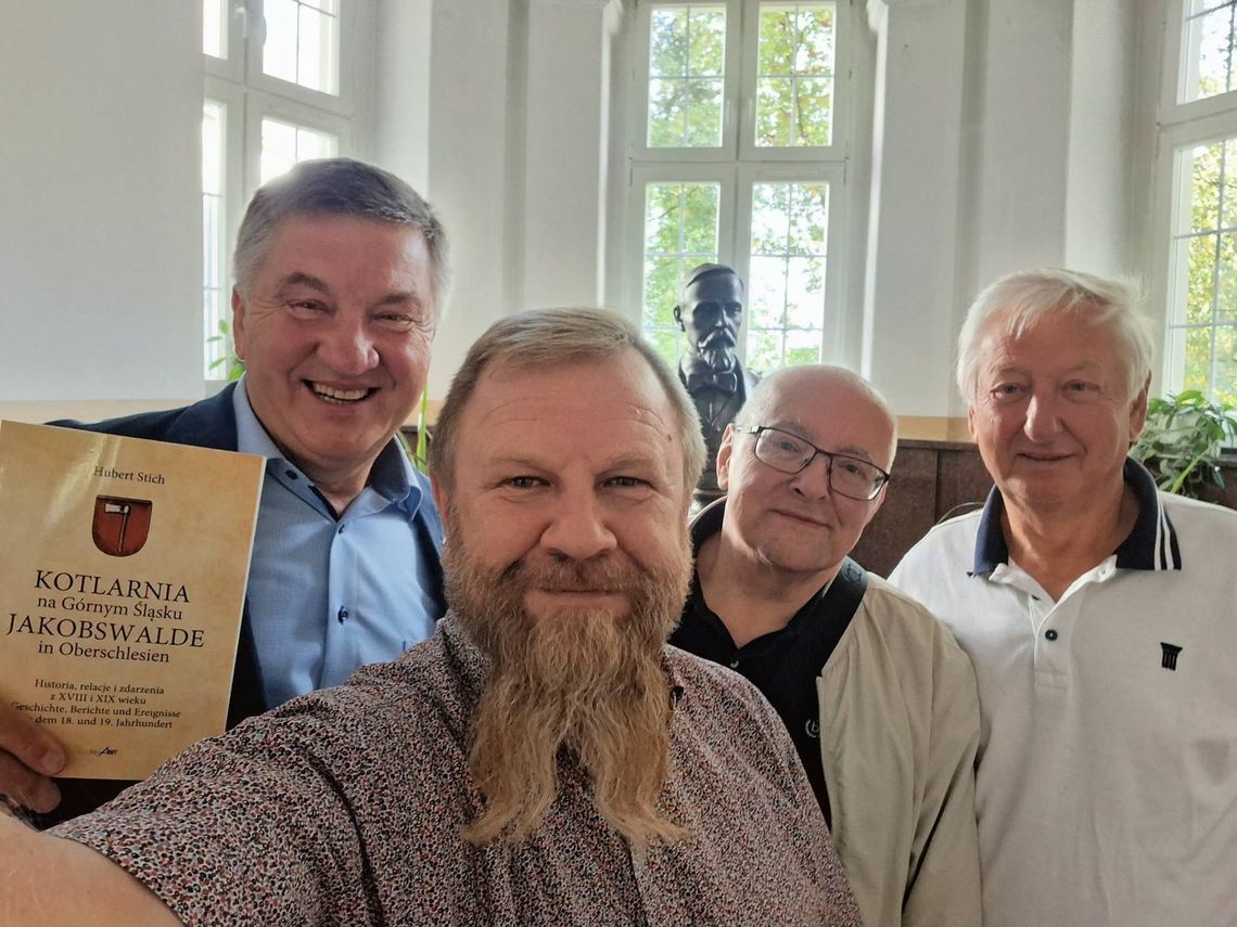 Sentymentalna wizyta byłego maturzysty z 1976 roku w murach „Sienkiewicza” Sentymentalna wizyta byłego maturzysty z 1976 roku w murach „Sienkiewicza”