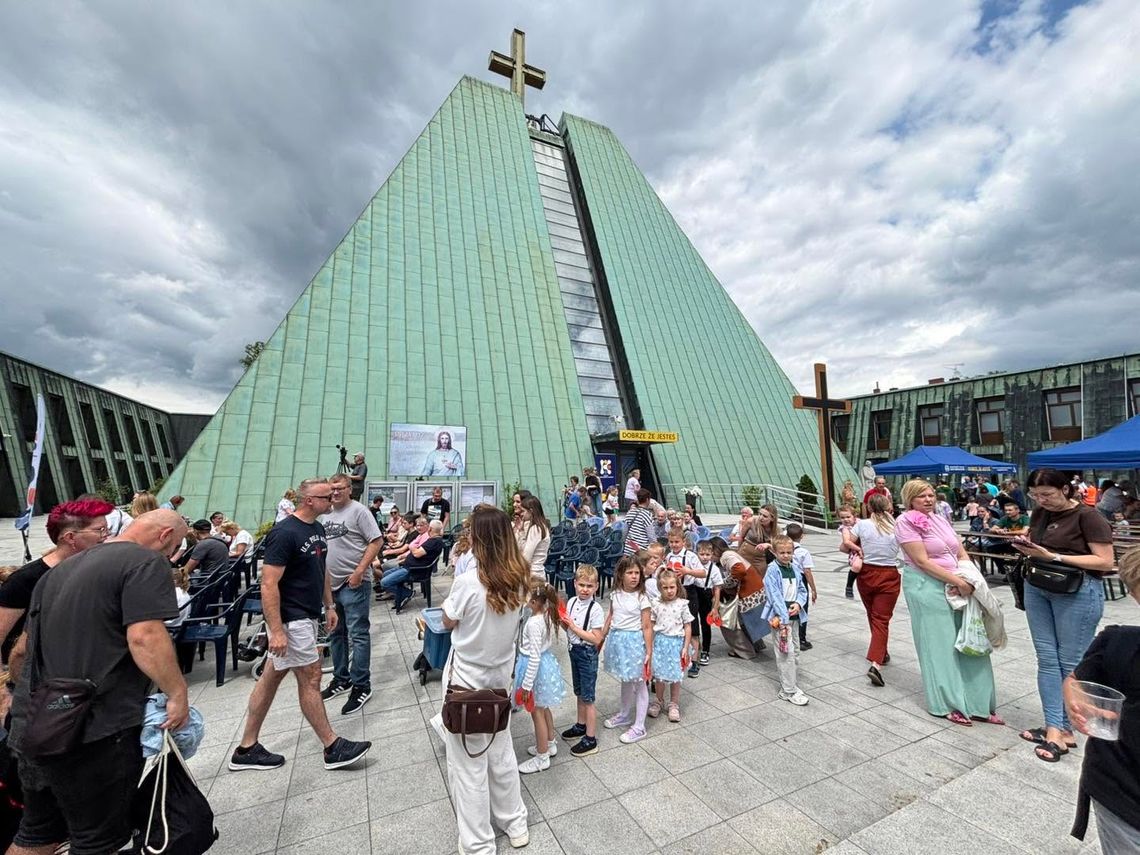 Serce Pogorzelca ponownie zabiło przy słynnej „piramidzie”. ZDJĘCIA Serce Pogorzelca ponownie zabiło przy słynnej „piramidzie”. ZDJĘCIA