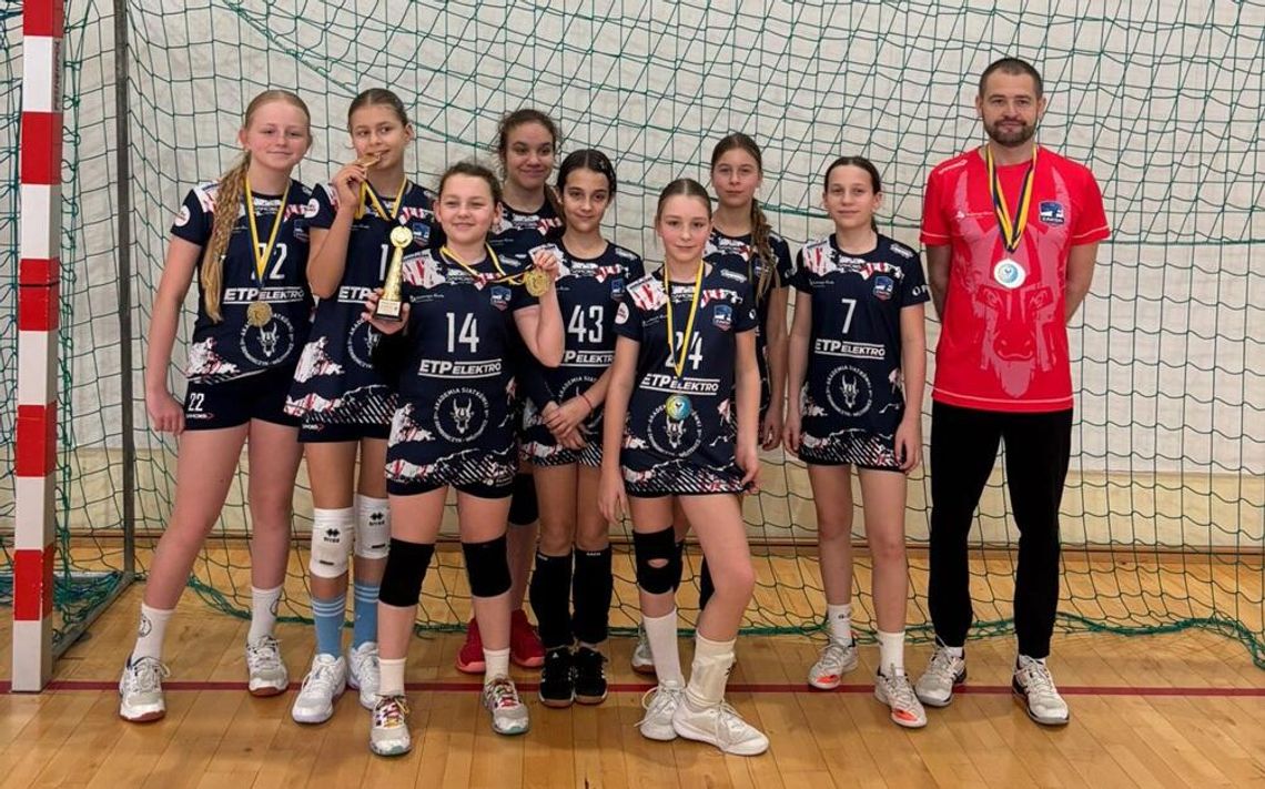 Siatkarki z Kędzierzyna-Koźla wśród najlepszych w województwie Siatkarki z Kędzierzyna-Koźla wśród najlepszych w województwie