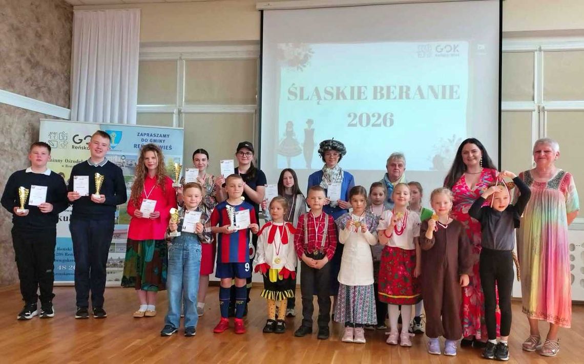 Śląska godka na scenie w Reńskiej Wsi. Młodzi gawędziarze pokazali siłę tradycji. ZDJĘCIA