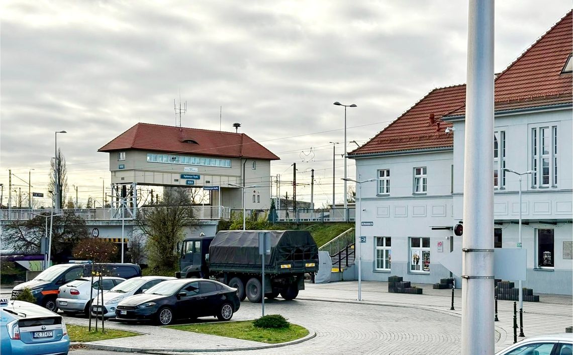 Służby dmuchają na zimne. Stopień alarmowy CHARLIE na niektórych liniach kolejowych