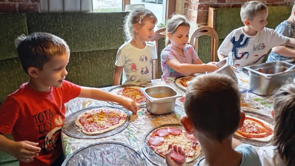 Smakowita przygoda przedszkolaków z włoską kuchnią. ZDJĘCIA Smakowita przygoda przedszkolaków z włoską kuchnią. ZDJĘCIA