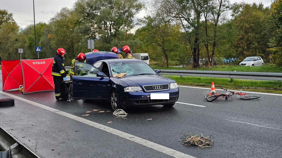 Tragiczny wypadek na obwodnicy Kędzierzyna-Koźla. Nie żyje potrącony rowerzysta!