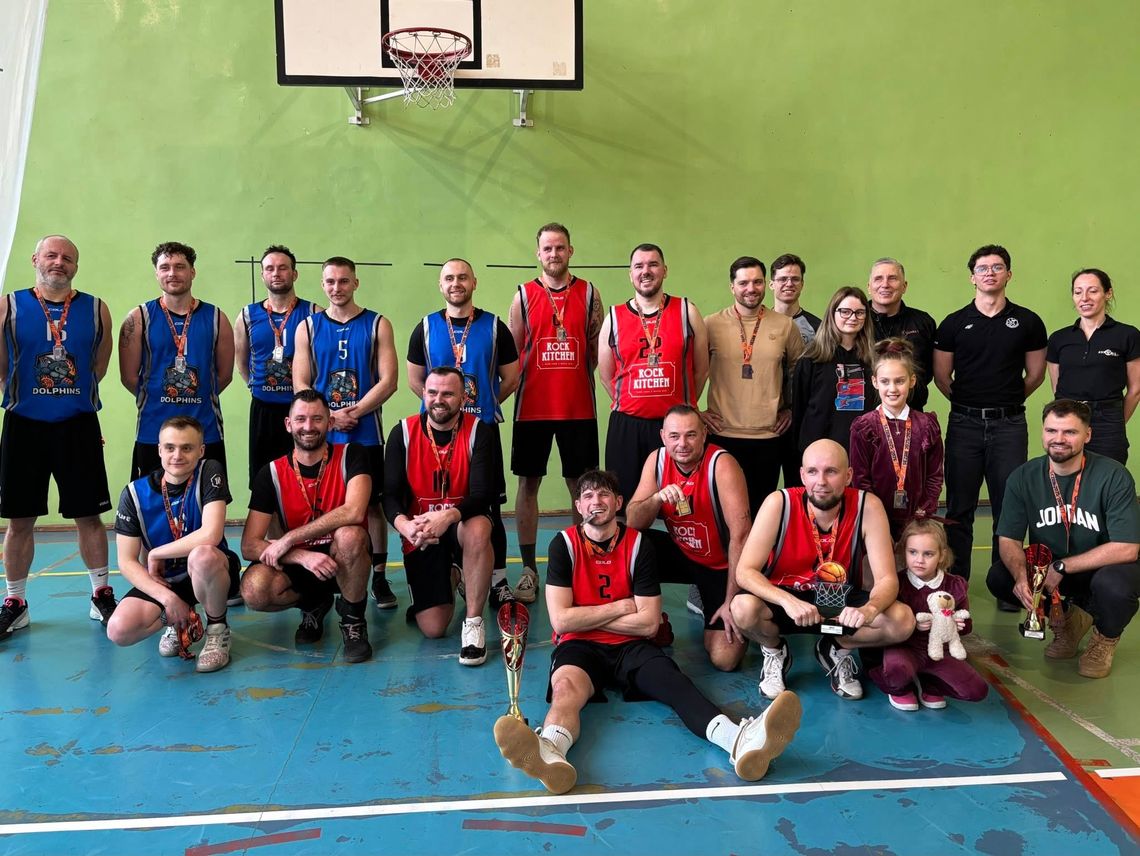 Spocone Naleśniki Rock Kitchen z tytułem mistrzów miasta w koszykówce. ZDJĘCIA Spocone Naleśniki Rock Kitchen z tytułem mistrzów miasta w koszykówce. ZDJĘCIA