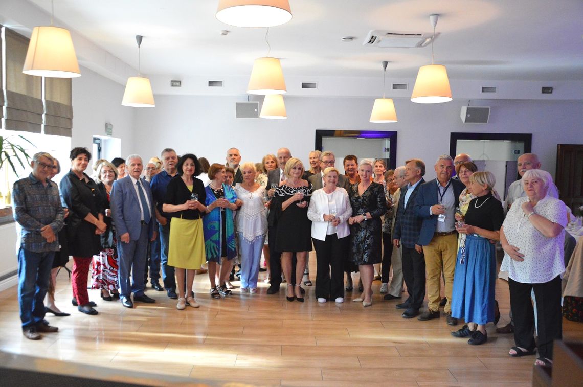 Spotkali się po pięćdziesięciu latach od matury Spotkali się po pięćdziesięciu latach od matury