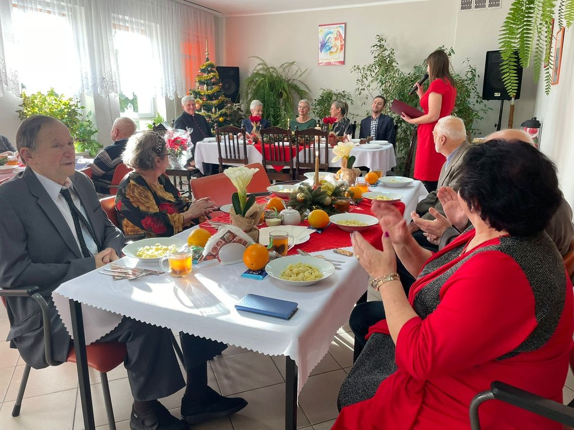 Spotkanie świąteczne w Domu Dziennego Pobytu nr 4 "Wrzos"