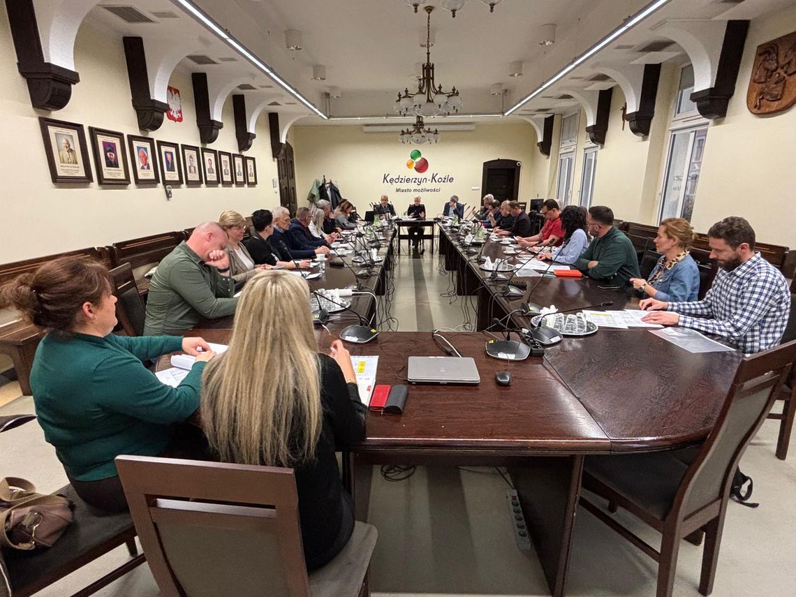 Spotkanie władz Kędzierzyna‑Koźla z przedstawicielami rad osiedlowych. ZDJĘCIA Spotkanie władz Kędzierzyna‑Koźla z przedstawicielami rad osiedlowych. ZDJĘCIA
