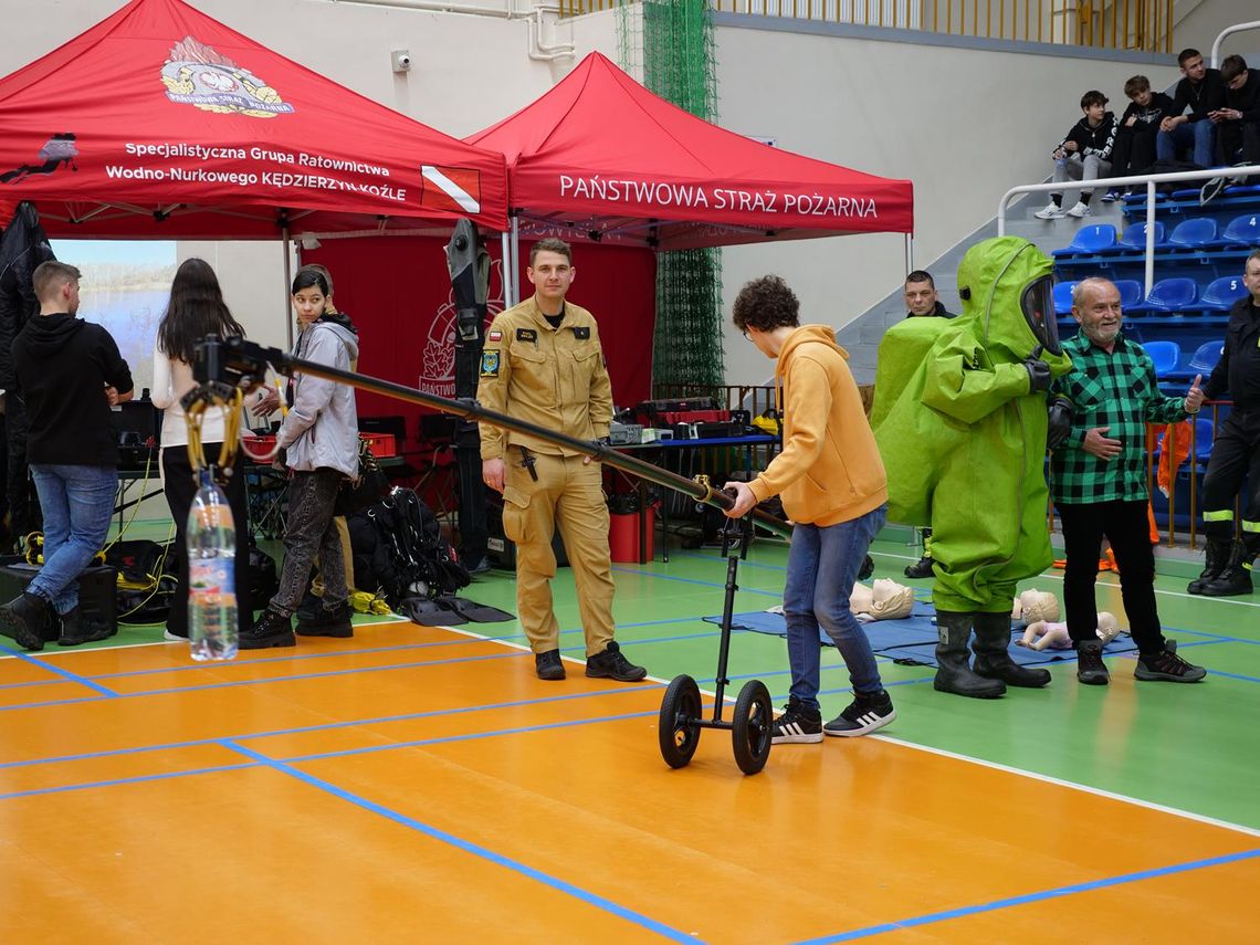 Spotkanie z mundurowymi w hali "Śródmieście". ZDJĘCIA Spotkanie z mundurowymi w hali "Śródmieście". ZDJĘCIA