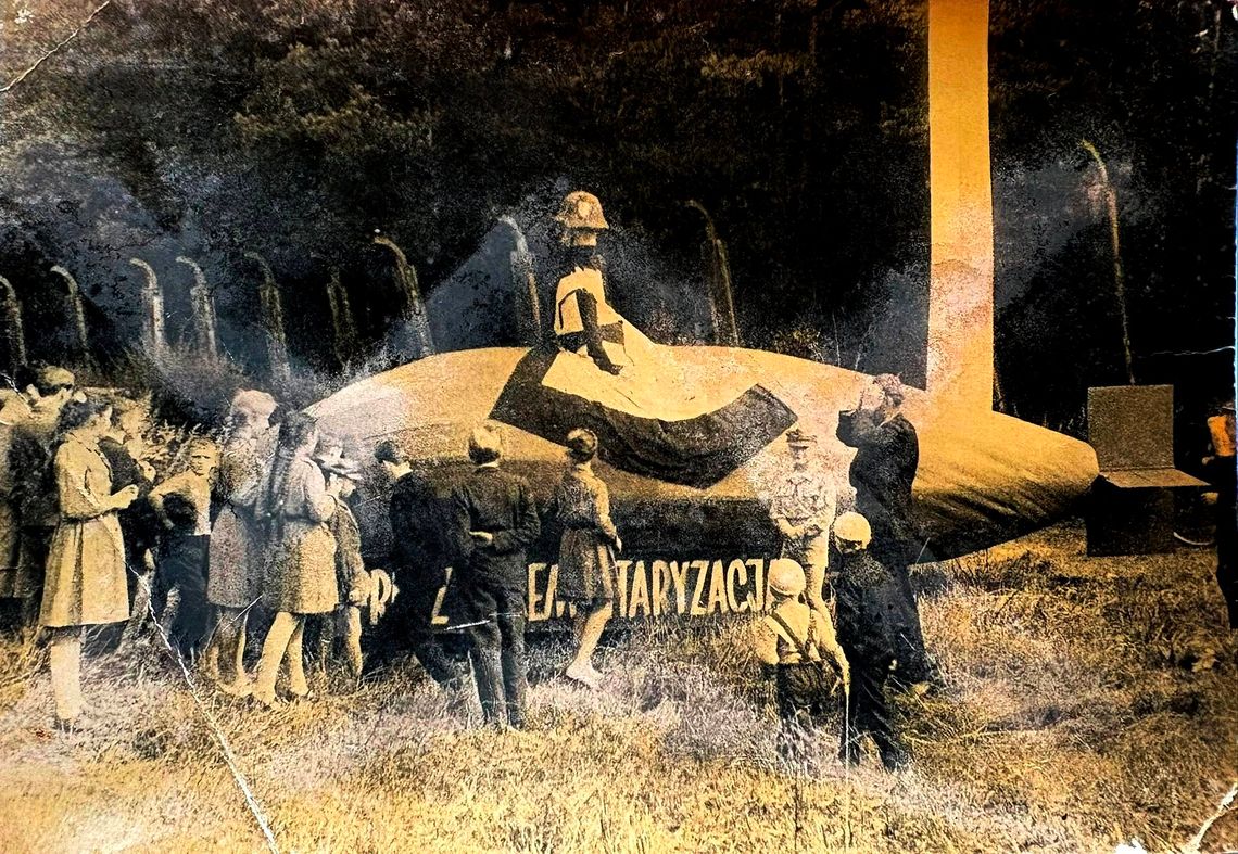 Stare zdjęcie z domowej szuflady. Konrad Adenauer na rakiecie Stare zdjęcie z domowej szuflady. Konrad Adenauer na rakiecie