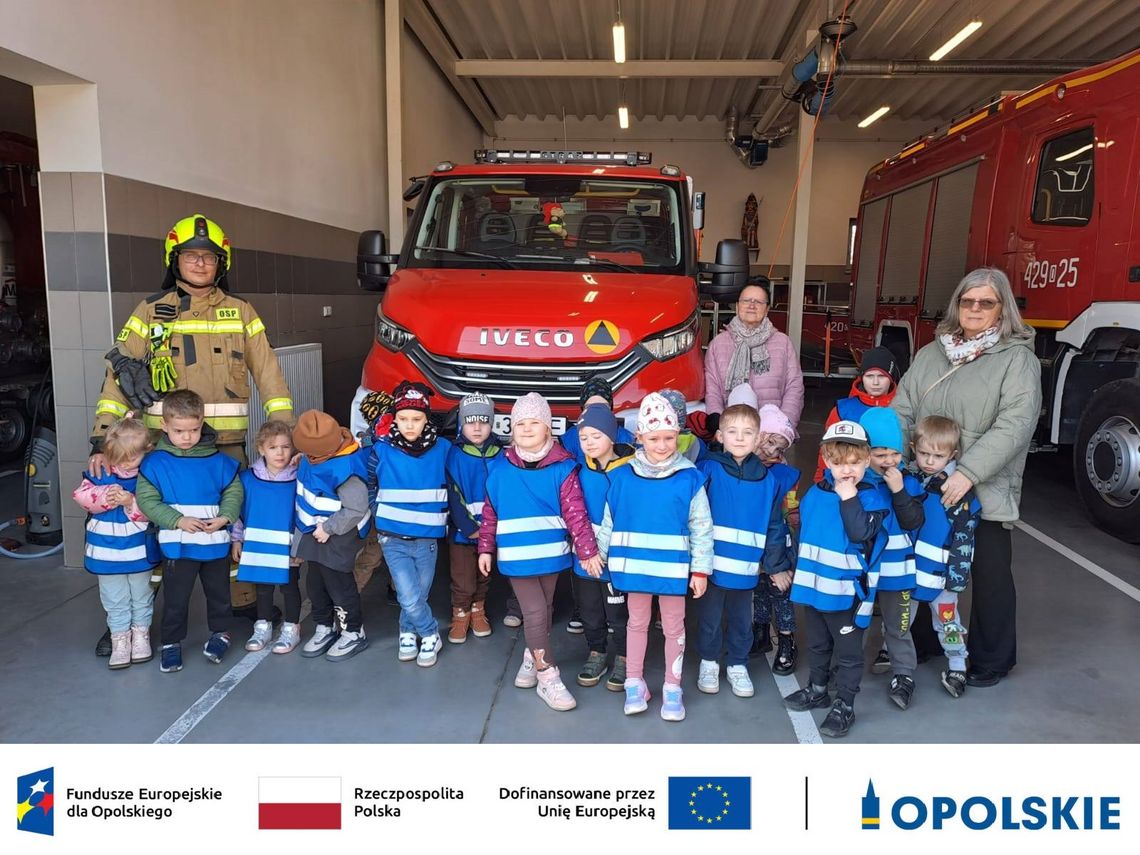Strażacki narybek w OSP. Miła i niecodzienna wizyta u kłodnickich druhów. ZDJĘCIA
