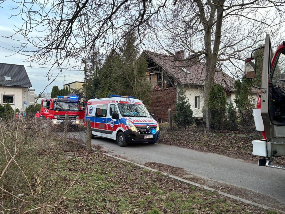 Strażacy interweniowali w Zakrzowie. 79-letni mężczyzna nie odbierał telefonu przez pięć dni