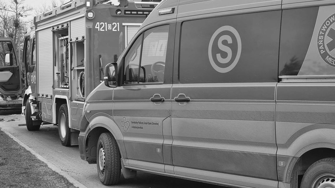 Strażacy wezwani do pomocy ZRM. Niestety mężczyzna nie przeżył Strażacy wezwani do pomocy ZRM. Niestety mężczyzna nie przeżył