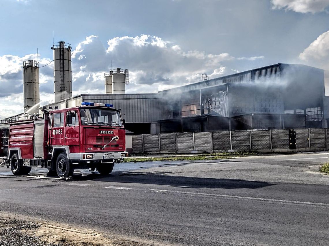 Strażacy z Kędzierzyna-Koźla interweniowali w Skarbimierzu Strażacy z Kędzierzyna-Koźla interweniowali w Skarbimierzu