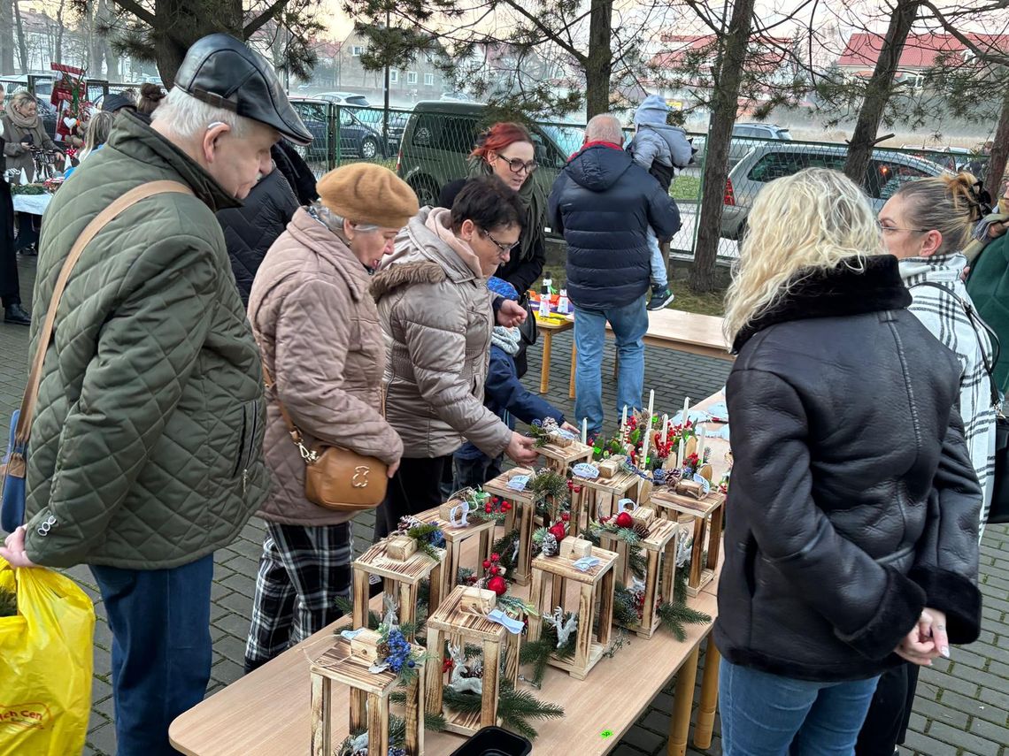 Świąteczne nastroje udzielały się wszystkim. ZDJĘCIA Świąteczne nastroje udzielały się wszystkim. ZDJĘCIA