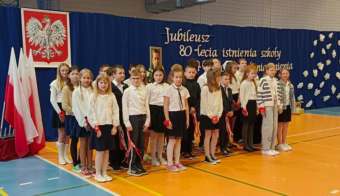 Szkoła w Cisowej obchodziła podwójny jubileusz. ZDJĘCIA