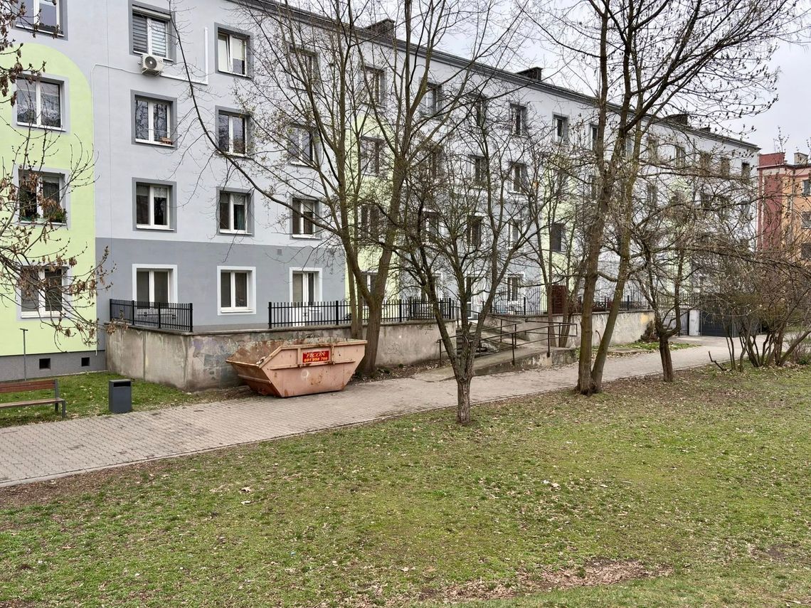 Tam przed laty działało przedszkole. Niektórzy wciąż je pamiętają. ZDJĘCIA