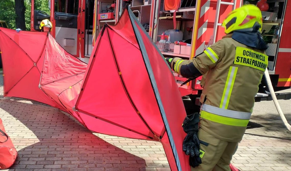 Tragedia w Miejscu Odrzańskim. Mężczyzna powiesił się na przystanku Tragedia w Miejscu Odrzańskim. Mężczyzna powiesił się na przystanku