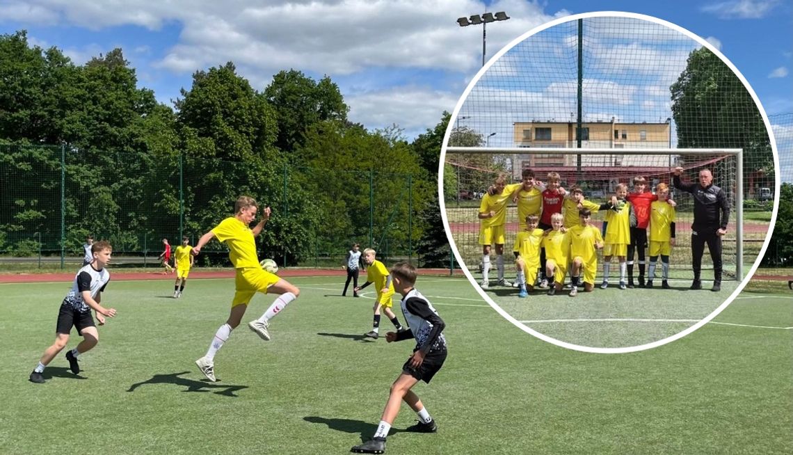 Trzeci finalista z miasta. PSP 19 jedzie na finał wojewódzki w mini piłce nożnej. ZDJĘCIA