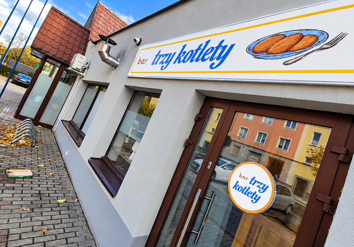 „Trzy Kotlety” otwierają się po rewolucji Magdy Gessler! Znamy ceny dań. Jest też apel właścicieli „Trzy Kotlety” otwierają się po rewolucji Magdy Gessler! Znamy ceny dań. Jest też apel właścicieli