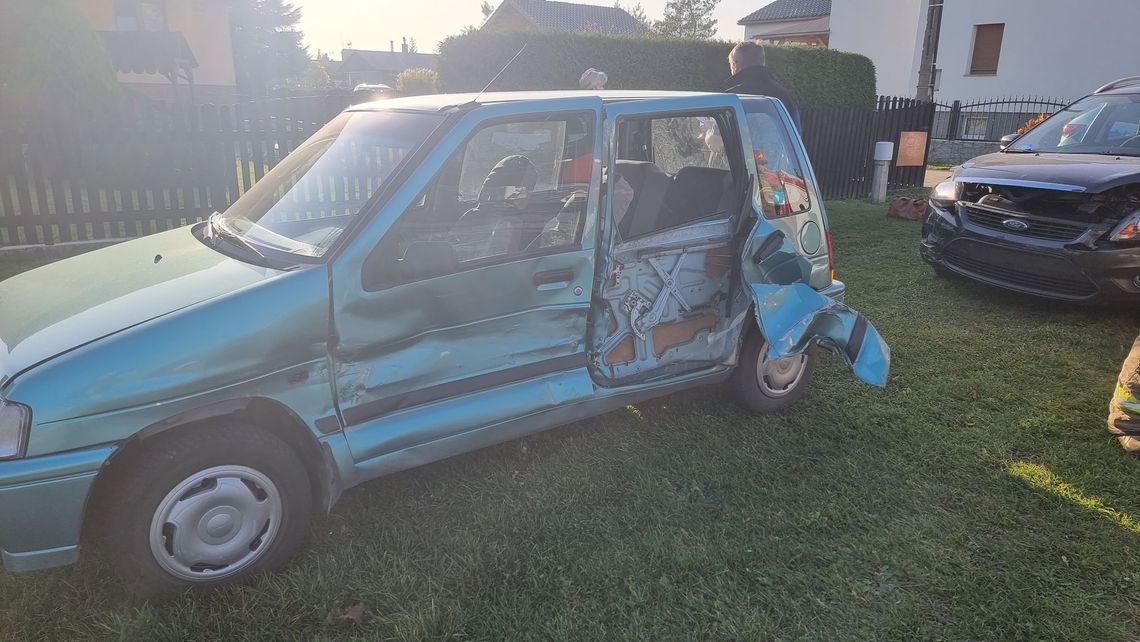 Trzy samochody zderzyły się na skrzyżowaniu w Cisowej Trzy samochody zderzyły się na skrzyżowaniu w Cisowej