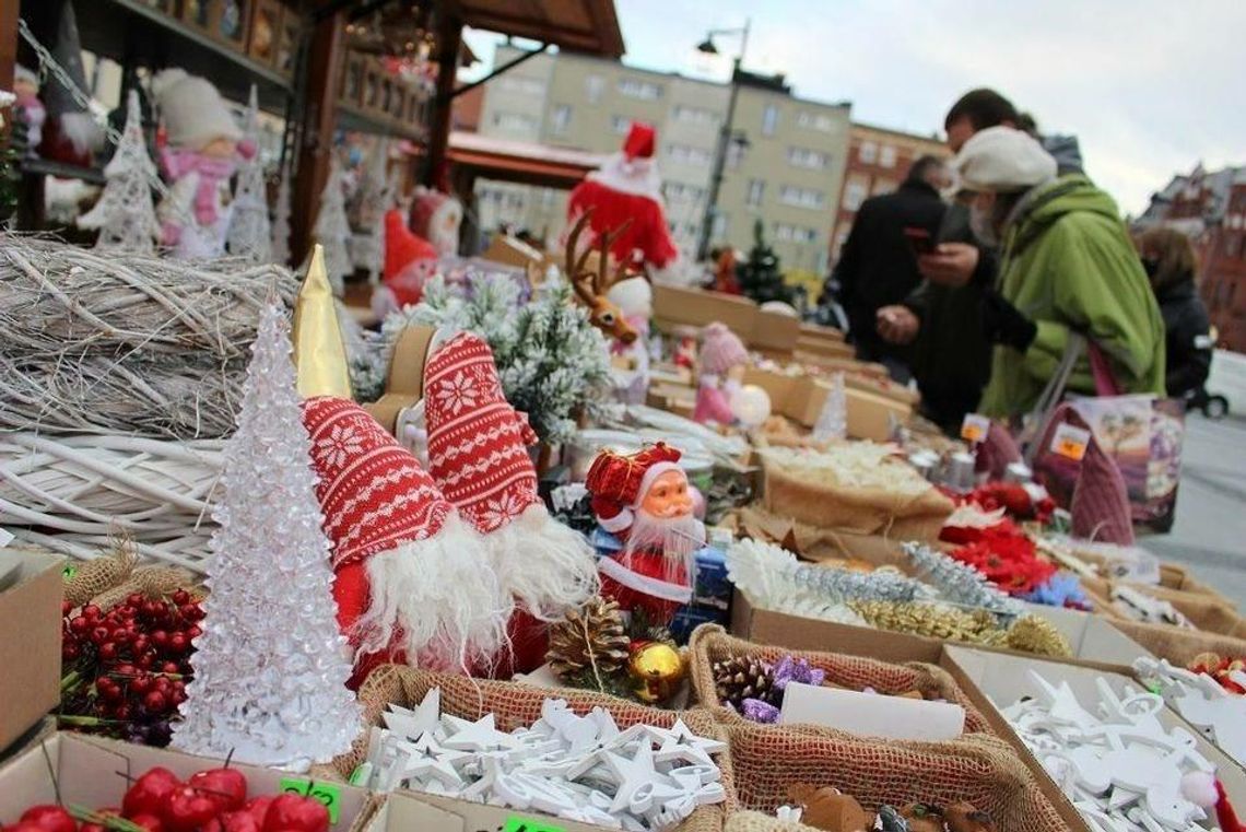 Trzydniowy jarmark świąteczny na rynku w Koźlu