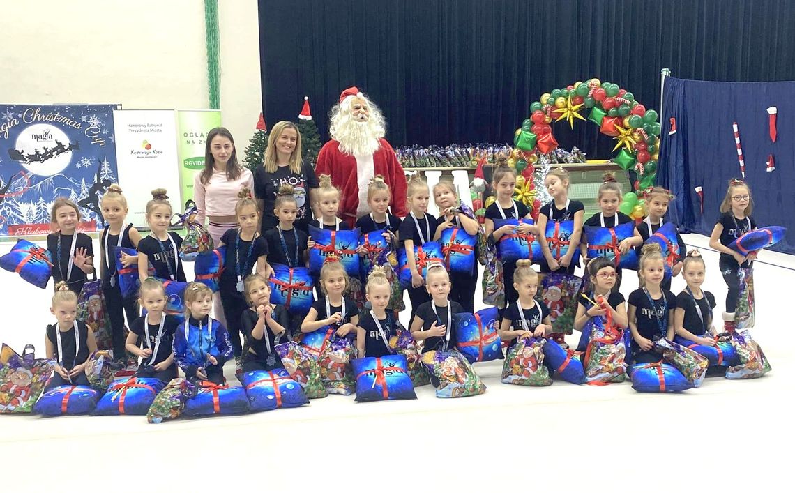 Turniej „Magia Christmas Cup” w hali "Śródmieście". ZDJĘCIA