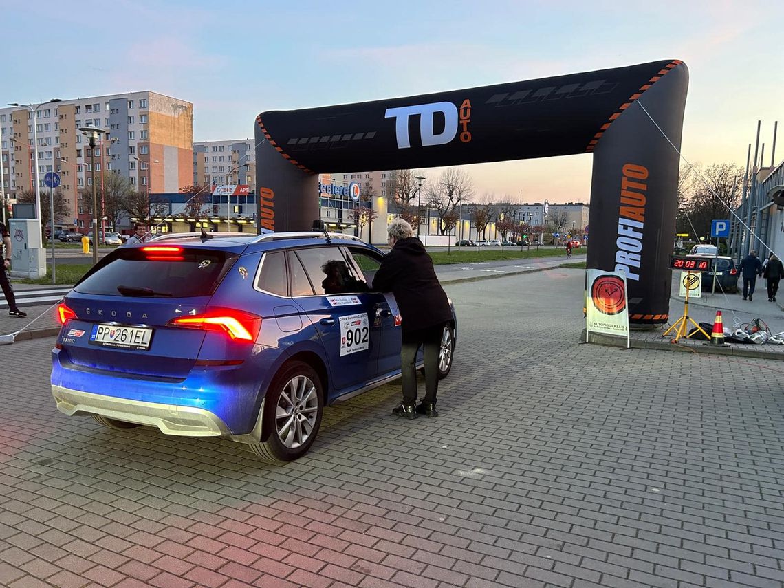 Turystyczno-nawigacyjny rajd ulicami Kędzierzyna-Koźla Turystyczno-nawigacyjny rajd ulicami Kędzierzyna-Koźla