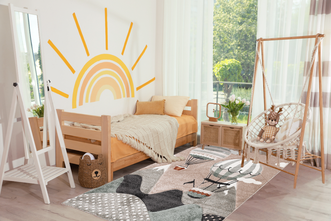 Twarda i zimna podłoga? Zobacz, jak miękki dywan do pokoju dziecięcego tworzy przytulną strefę do zabawy