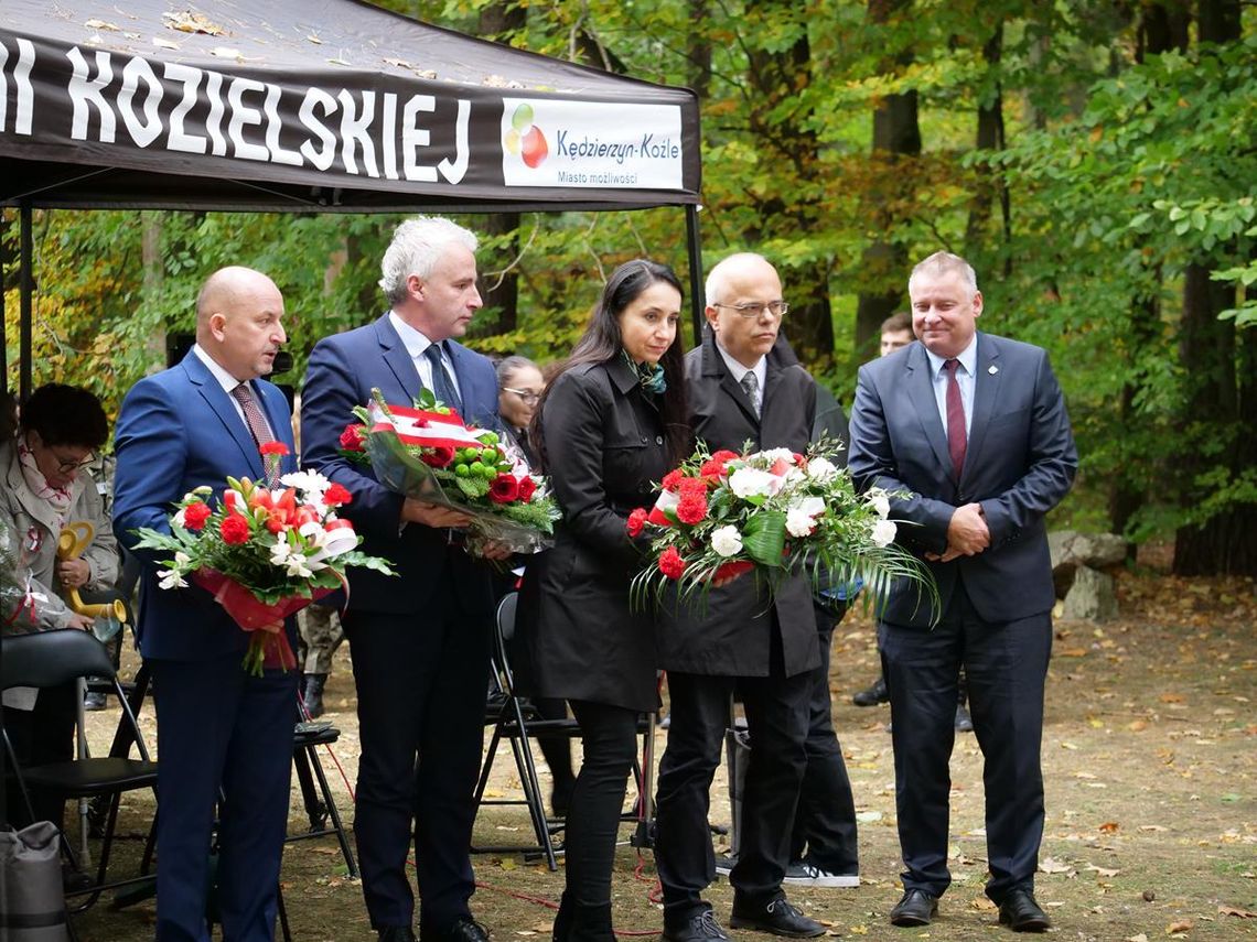 Uczcili pamięć więźniów i ofiar obozu koncentracyjnego w Sławięcicach. ZDJĘCIA