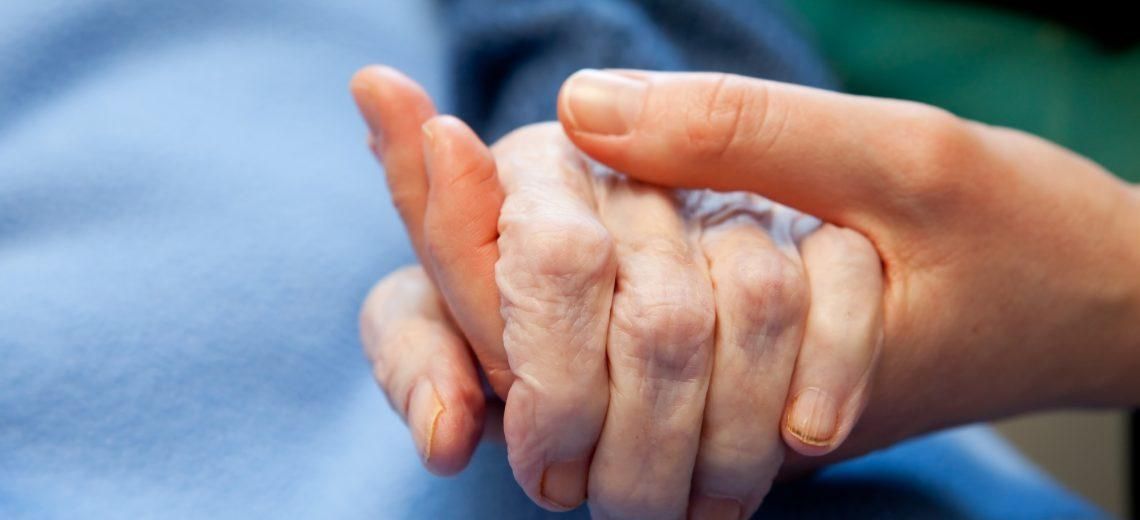 Udział procentowy grup wiekowych w ogólnej liczbie zgonów z powodu COVID-19 Udział procentowy grup wiekowych w ogólnej liczbie zgonów z powodu COVID-19