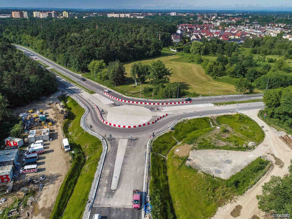 Utrudnienia na A4, a następnie na rondzie w ciągu Alei Armii Krajowej w Kędzierzynie-Koźlu