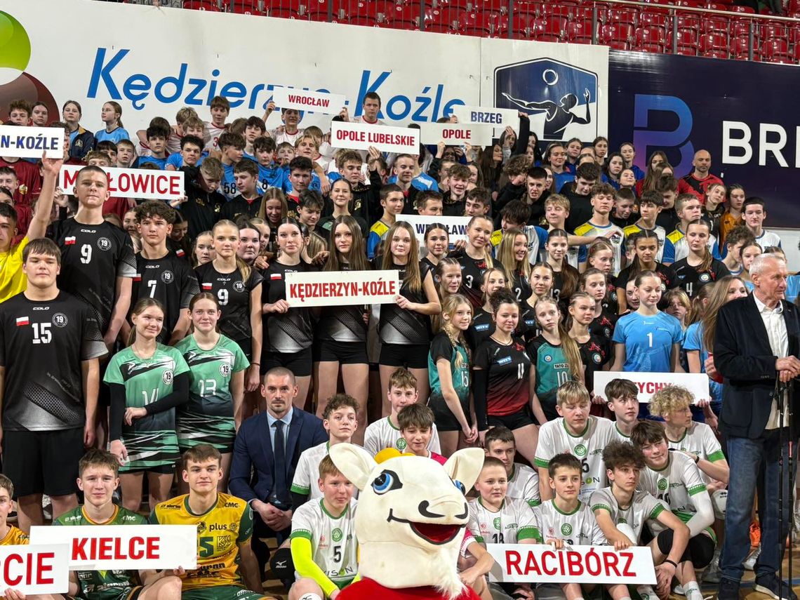 W hali „Azoty” trwa XVII Ogólnopolski Turniej „Kędzierzyńsko-Kozielski Koziołek”. ZDJĘCIA