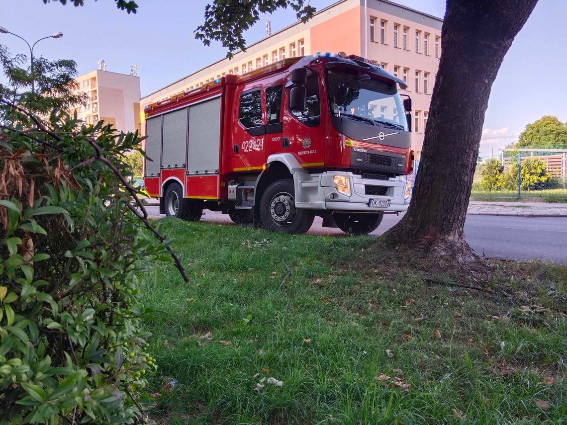 W mieszkaniu zawyła czujka tlenku węgla. Interweniowali strażacy W mieszkaniu zawyła czujka tlenku węgla. Interweniowali strażacy