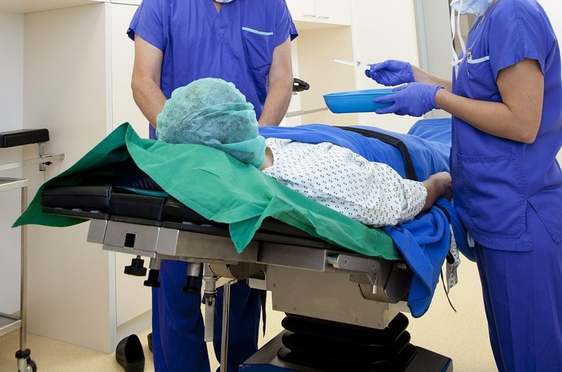 W styczniu na Covid-19 częściej chorowali zaszczepieni. Więcej zgonów było wśród niezaszczepionych