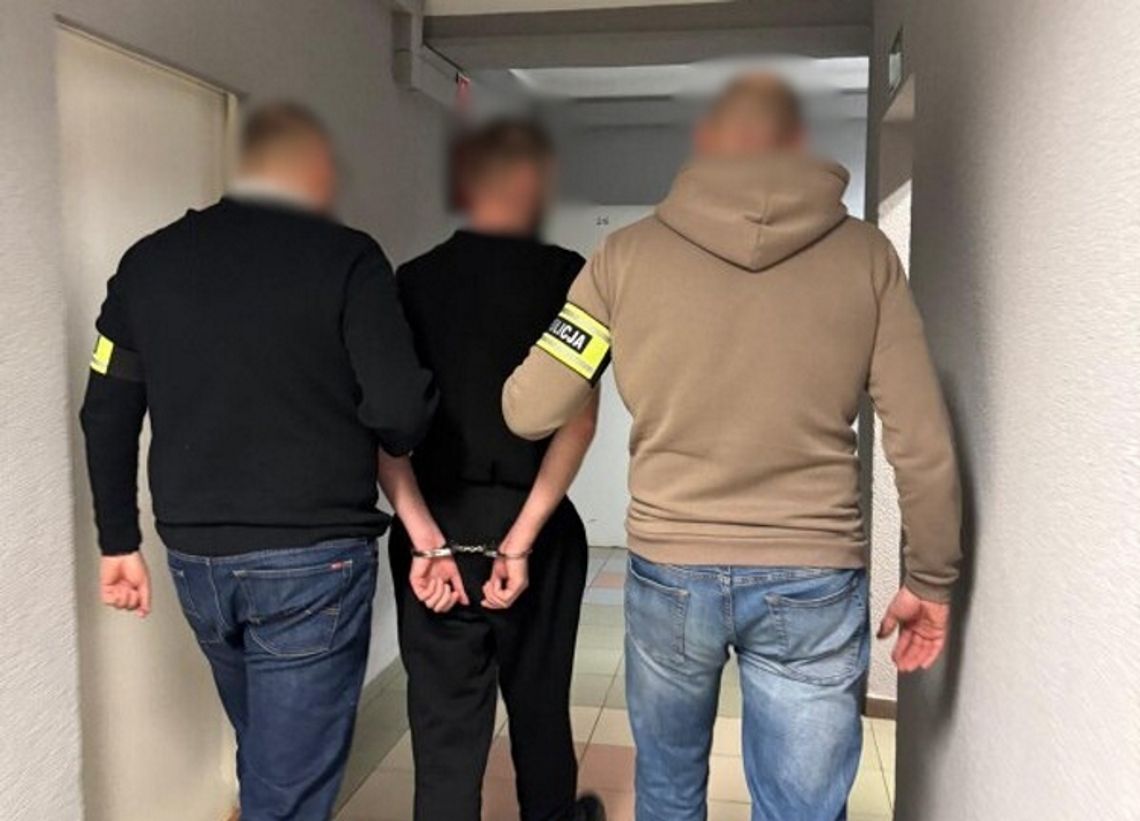 Wchodził do sklepów na terenie Kędzierzyna-Koźla i groził pracownikom nożem. Żądał gotówki z kas