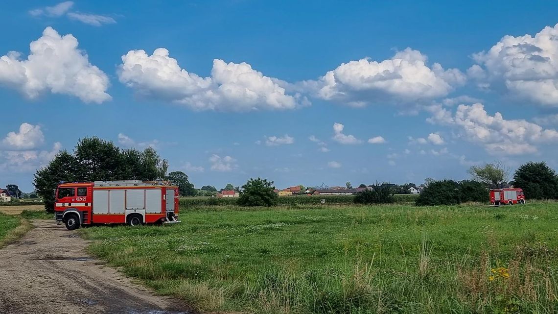 Według zgłoszenia motolotnia miała spaść w okolicach stadionu Według zgłoszenia motolotnia miała spaść w okolicach stadionu