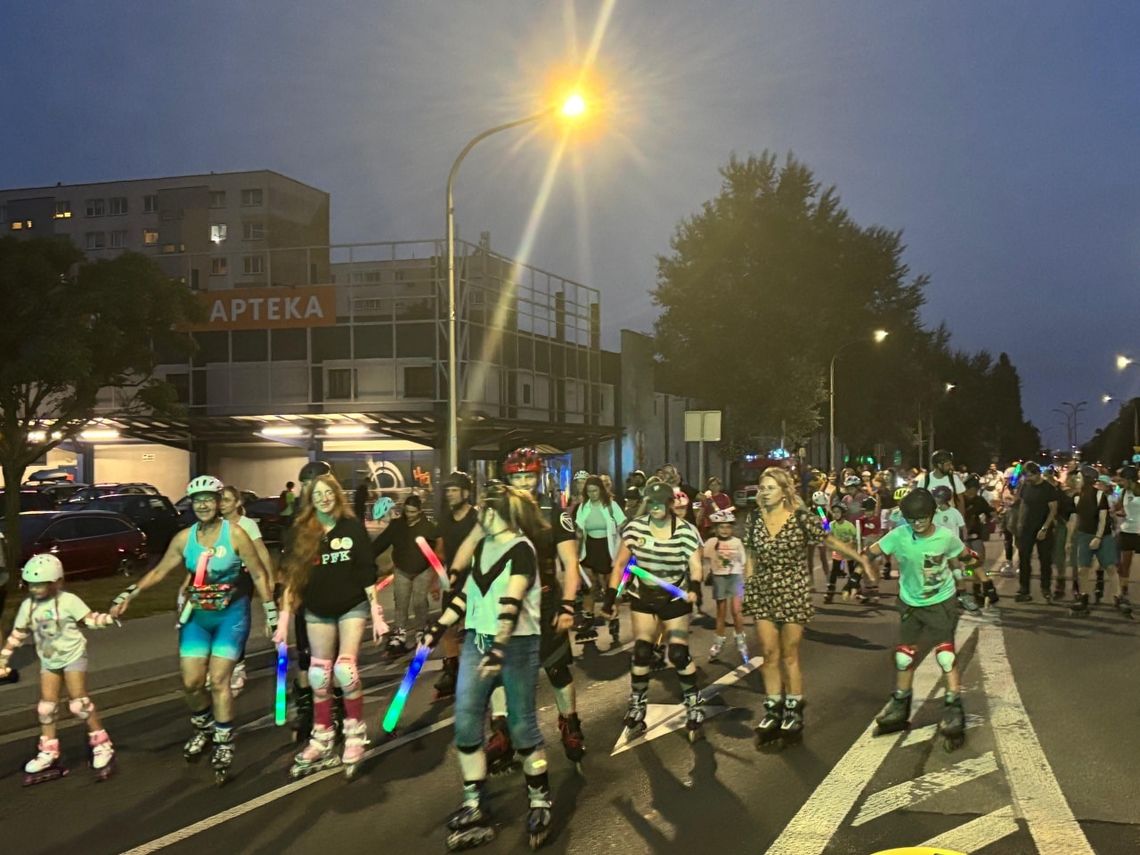 Wieczorne szaleństwo na ulicach Kędzierzyna-Koźla. ZDJĘCIA Wieczorne szaleństwo na ulicach Kędzierzyna-Koźla. ZDJĘCIA