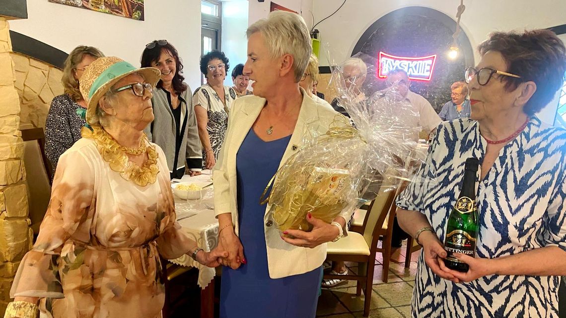 Wiedza nie zna wieku. 95-letnia studentka UTW. ZDJĘCIA