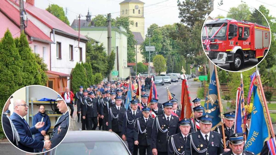 Poświęcenie nowego wozu i budynku. OSP Gościęcin świętował podwójnie. ZDJĘCIA Poświęcenie nowego wozu i budynku. OSP Gościęcin świętował podwójnie. ZDJĘCIA